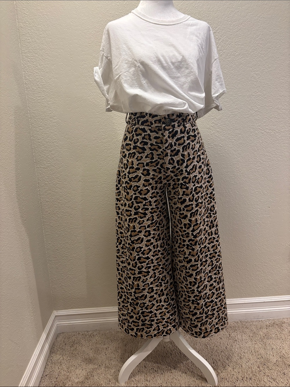 Mauve Leopard-Print Wide Leg Pants in Beige & Black